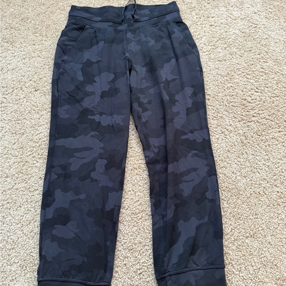 lululemon athletica Pants - Lululemon Athletica Black Camouflage Joggers